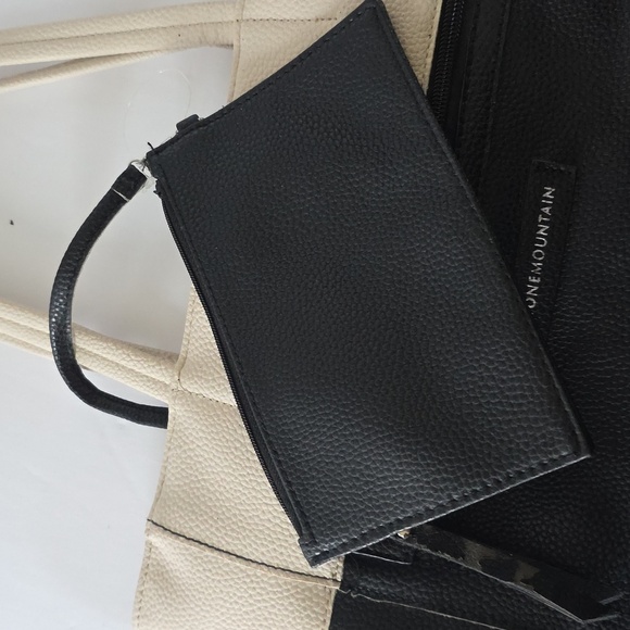 Stone Mountain USA Two-Tone Italian Leather Shoulder Bag/Purse/Hand Bag - Picture 11 of 15